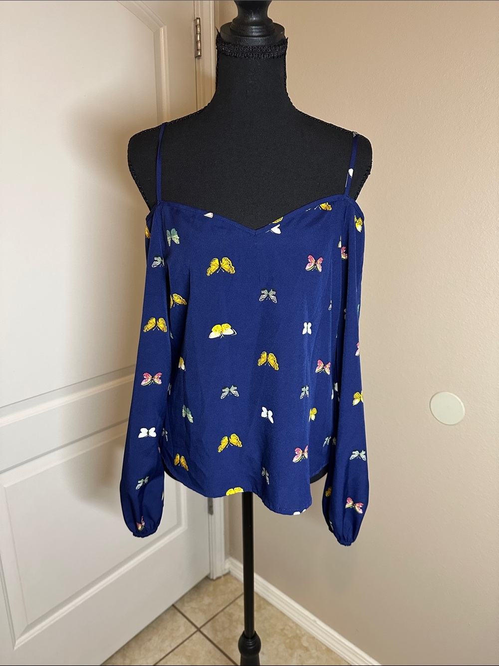 SHEIN Navy Butterfly Print V-Neck Strappy Long Sleeve Blouse